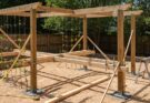 Bauen Sie eine Pergola selbst: Kletterpflanzen-Rahmen