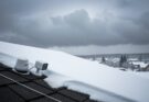 Dachdecker-Alarmsystem: Überwachen von Schnee und Sturm